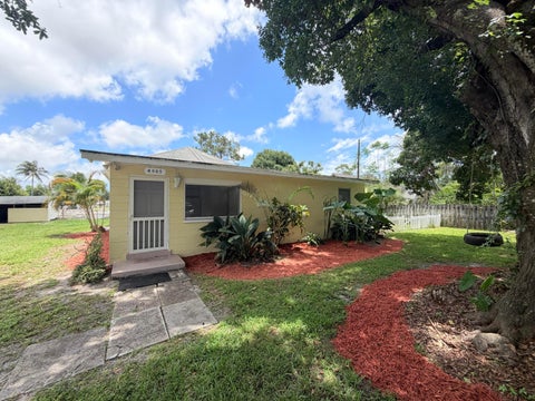 Property photo of 4905 Williams Road, Palm Beach Gardens, FL 33418
