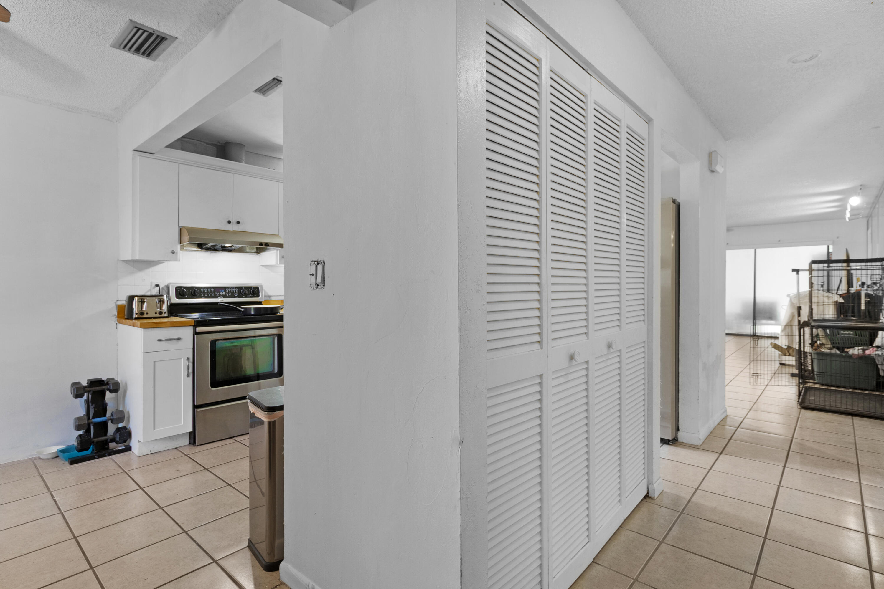 DEERFIELD PLAZA - Residential