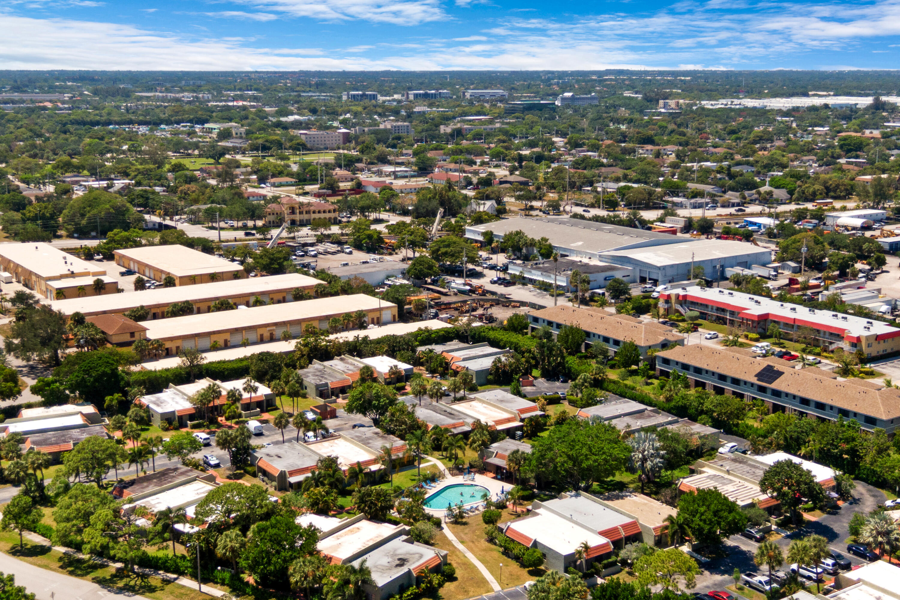 DEERFIELD PLAZA - Residential