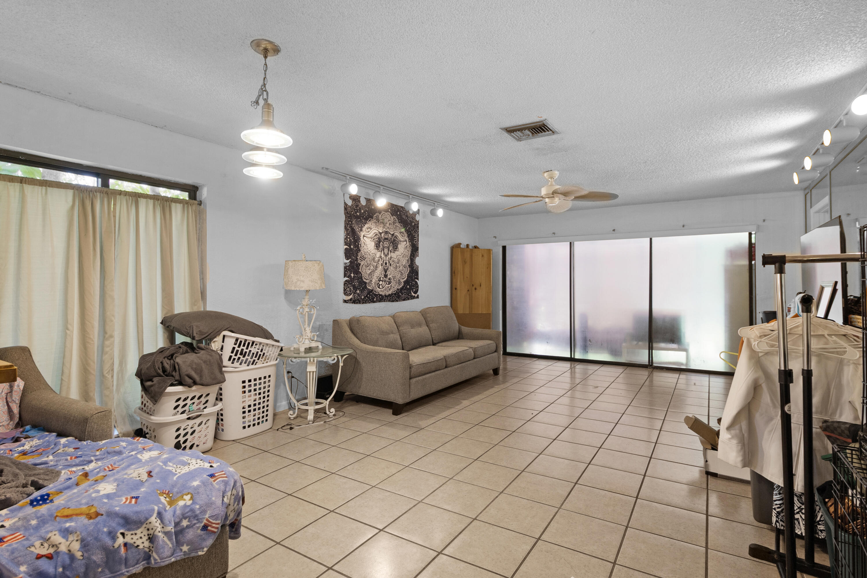 DEERFIELD PLAZA - Residential