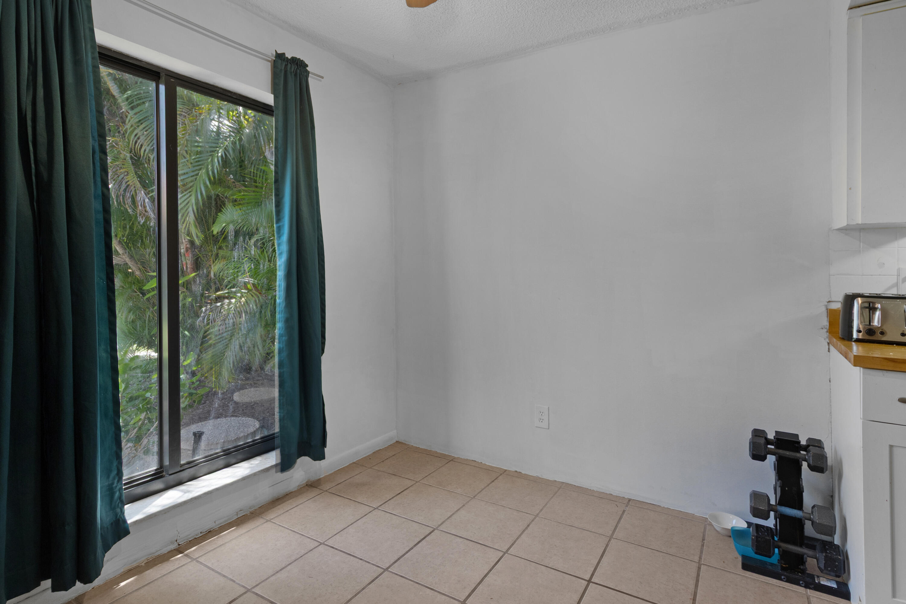DEERFIELD PLAZA - Residential