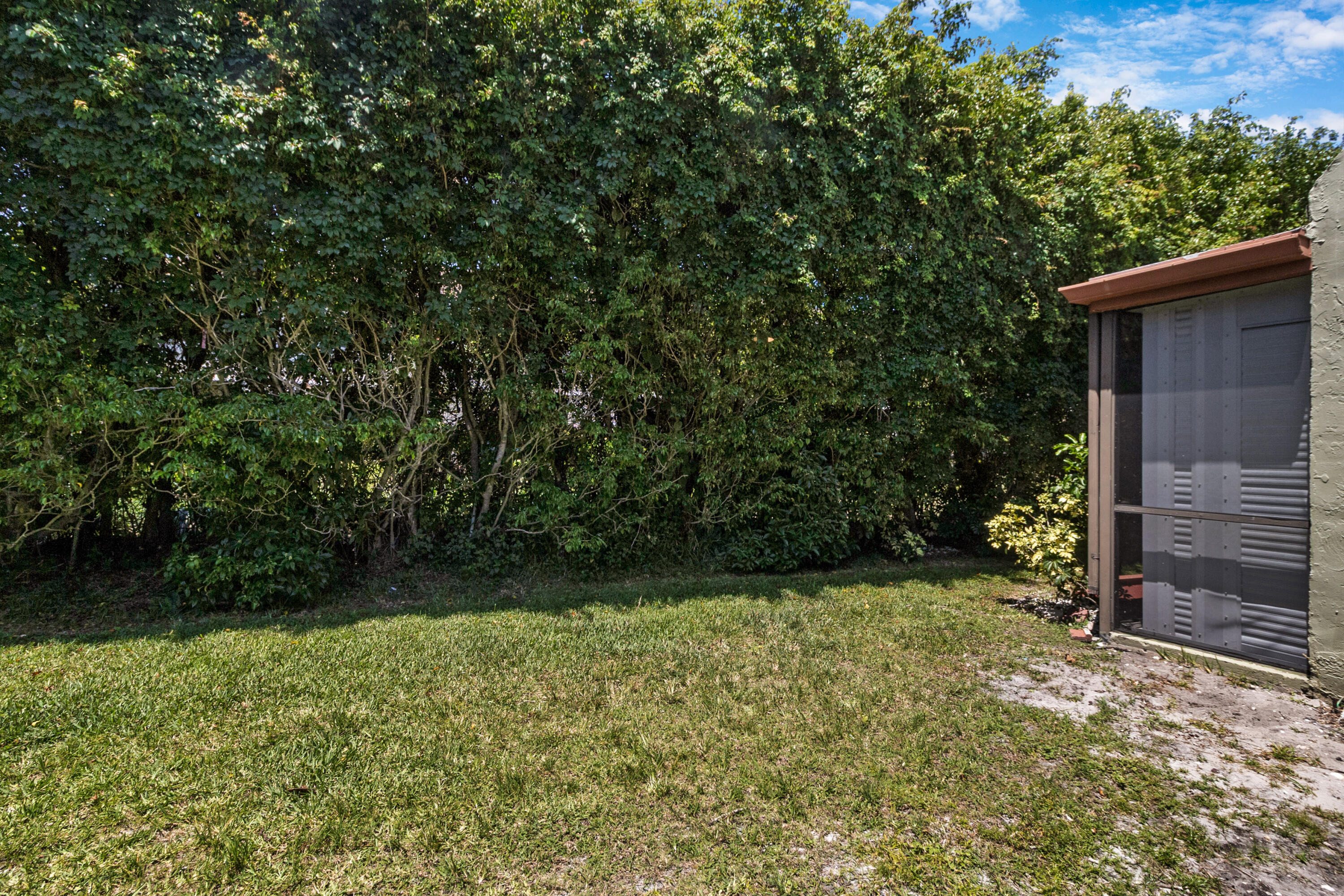 DEERFIELD PLAZA - Residential