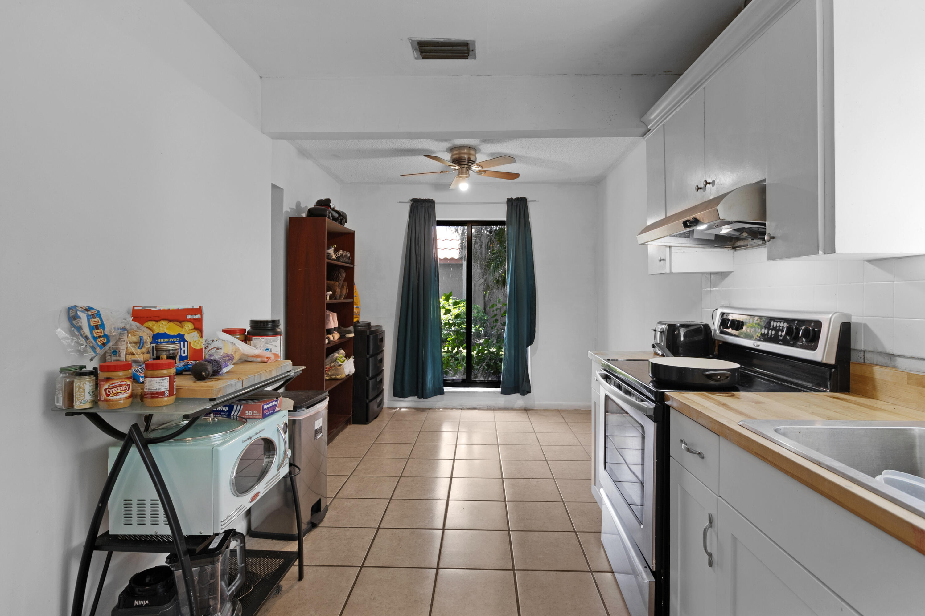 DEERFIELD PLAZA - Residential