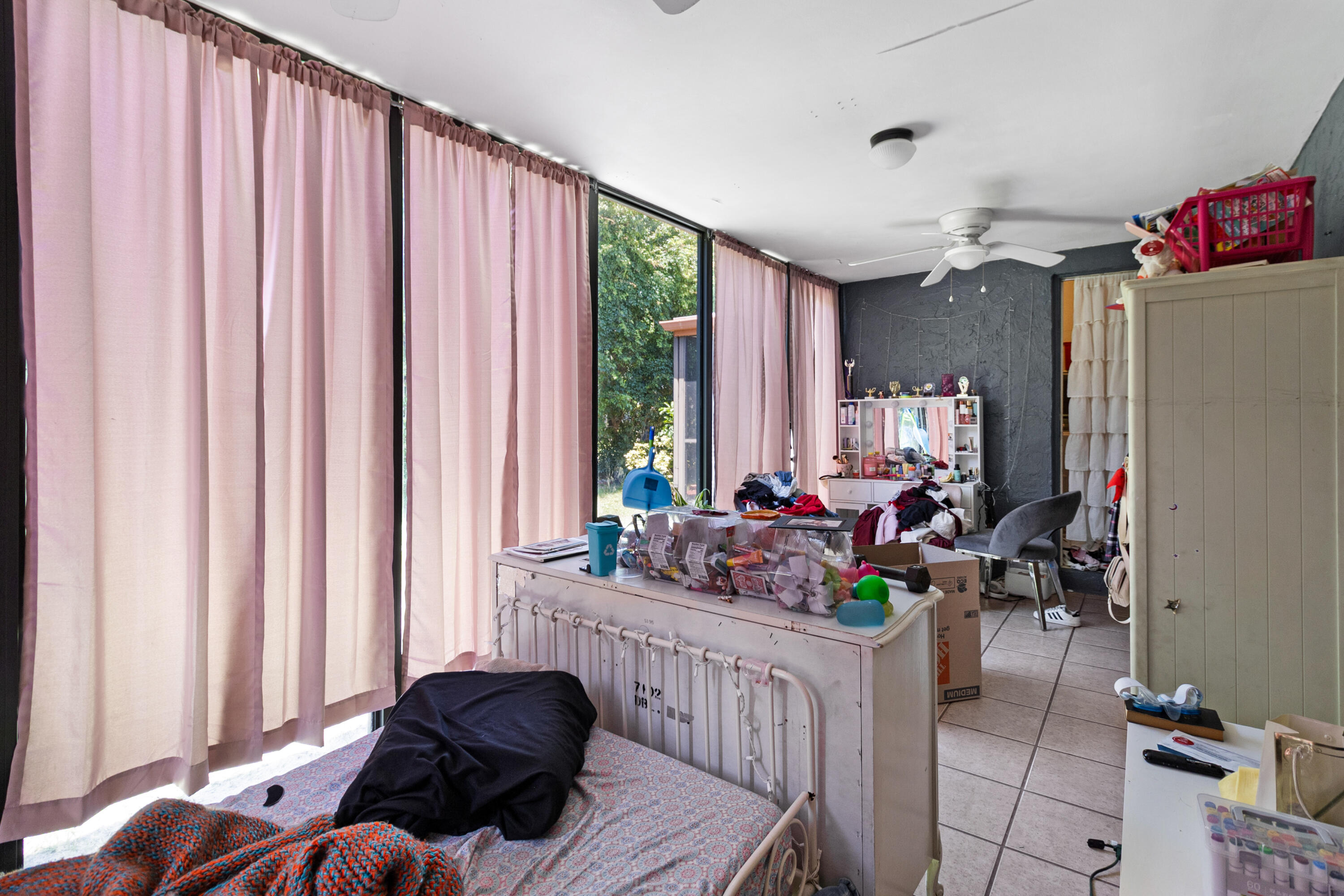 DEERFIELD PLAZA - Residential