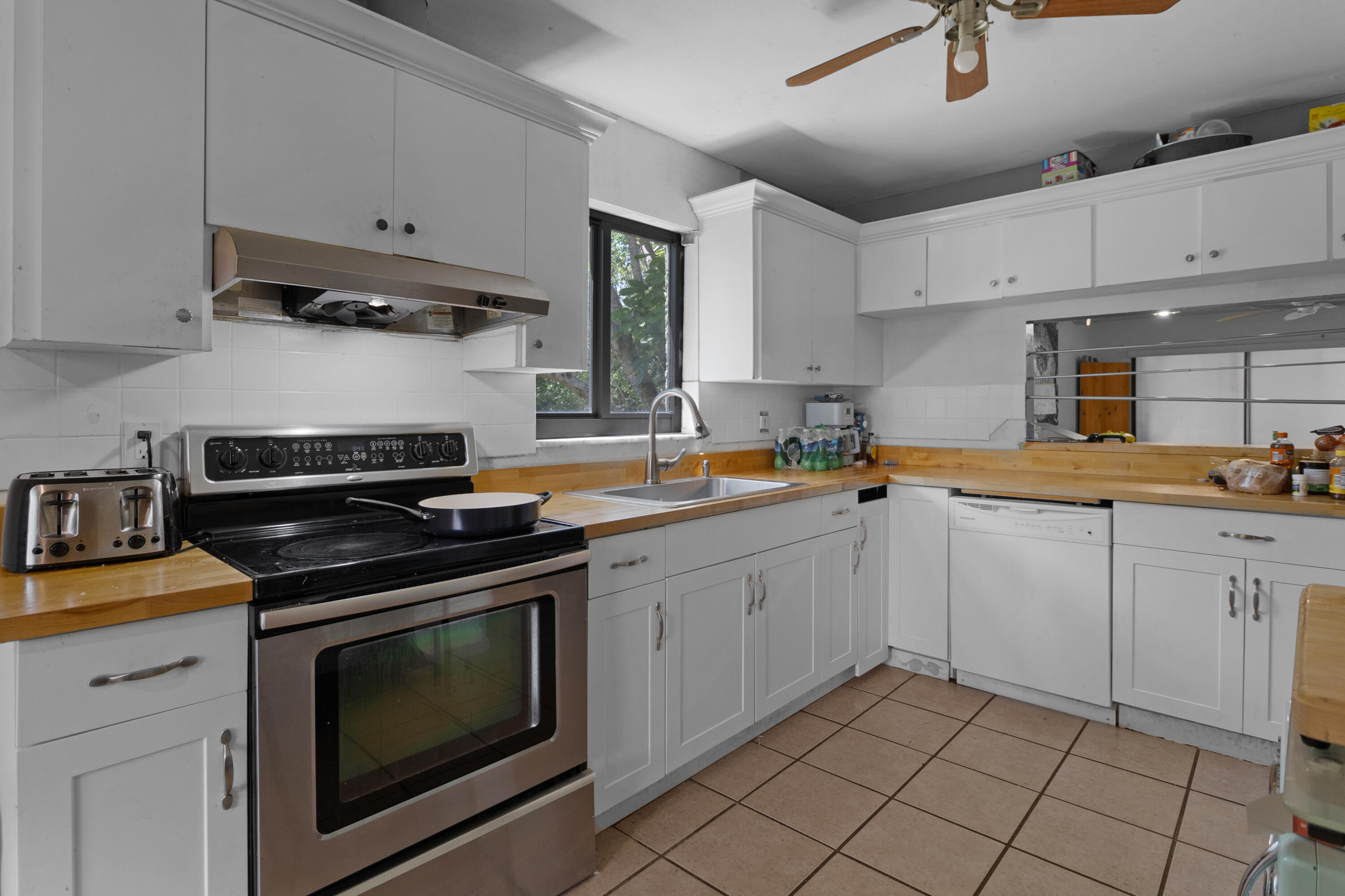 DEERFIELD PLAZA - Residential