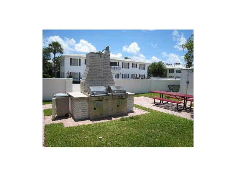 IMPERIAL POINT COLONNADES - Residential Lease