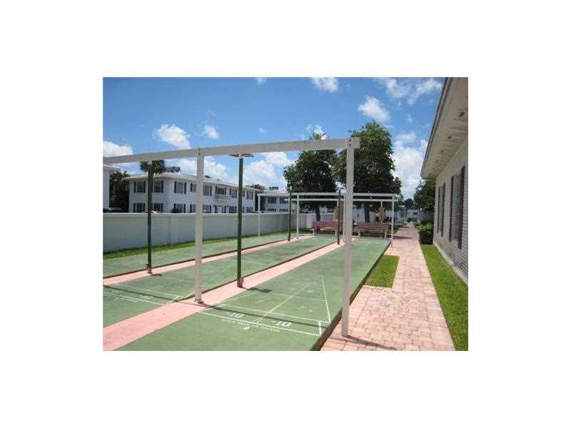 IMPERIAL POINT COLONNADES - Residential Lease