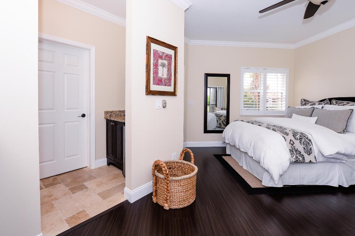 GOLF VILLAS CONDOMINIUM - Residential