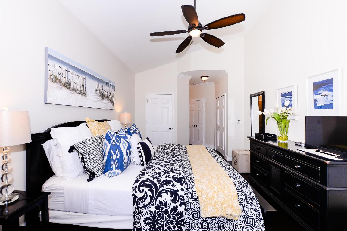 GOLF VILLAS CONDOMINIUM - Residential