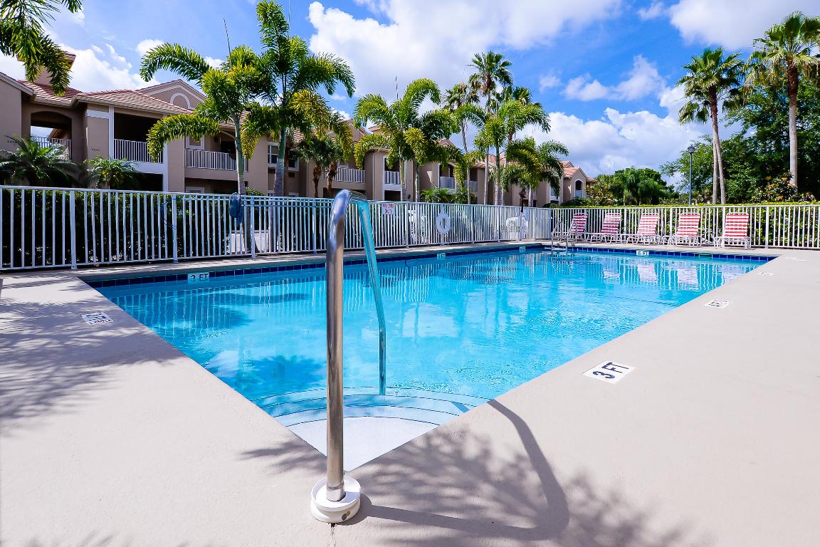 GOLF VILLAS CONDOMINIUM - Residential