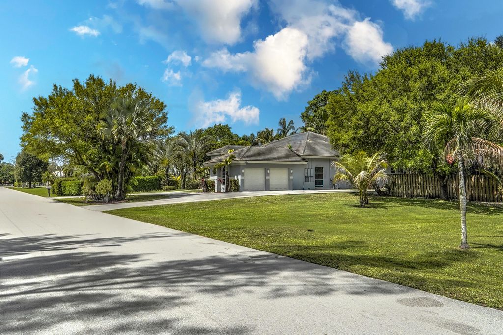 Photo of 12251 NW 20th Court, Plantation, FL 33323 (MLS # B26001245)