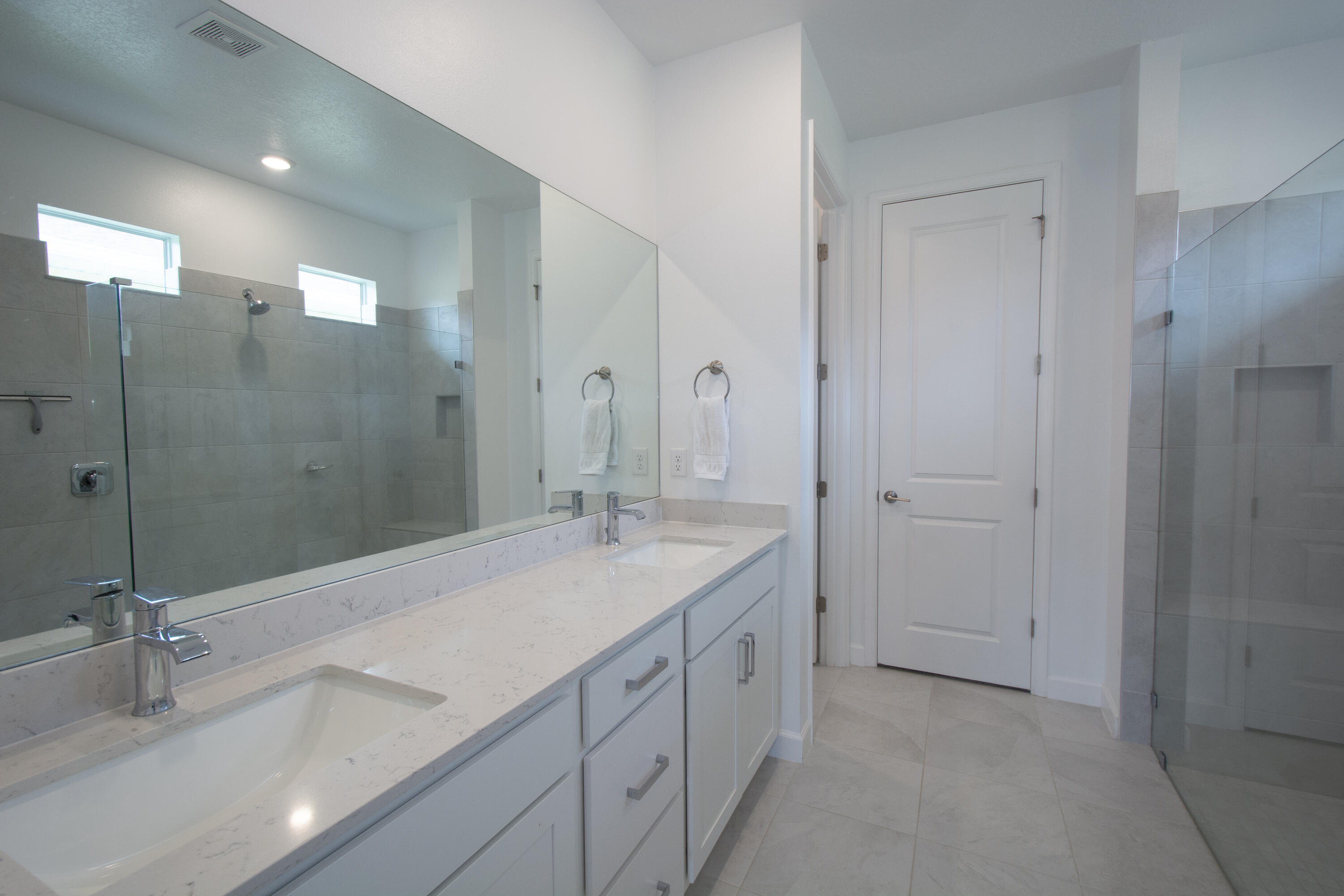 PALM VISTA EVERLANDS - Residential