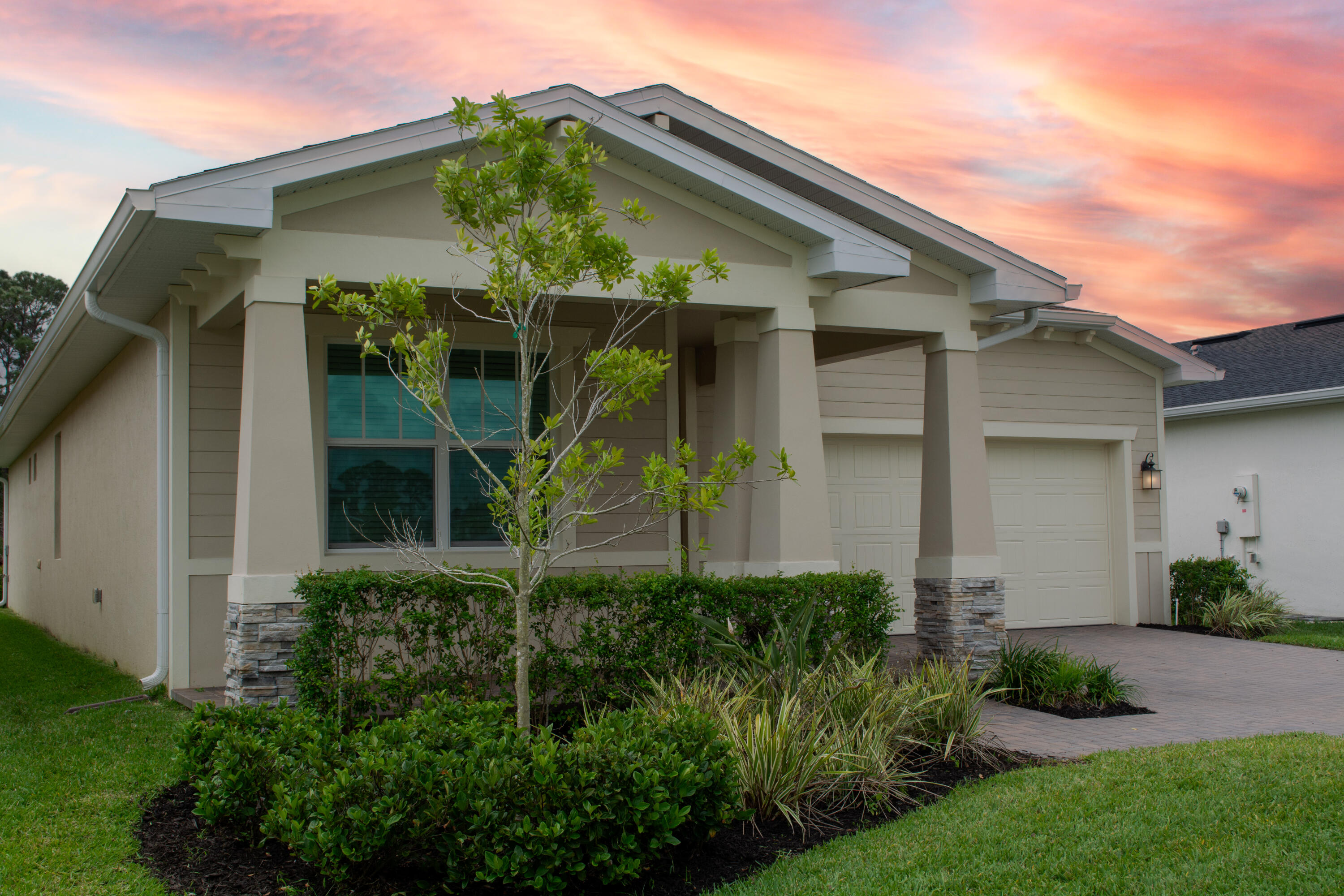 PALM VISTA EVERLANDS - Residential