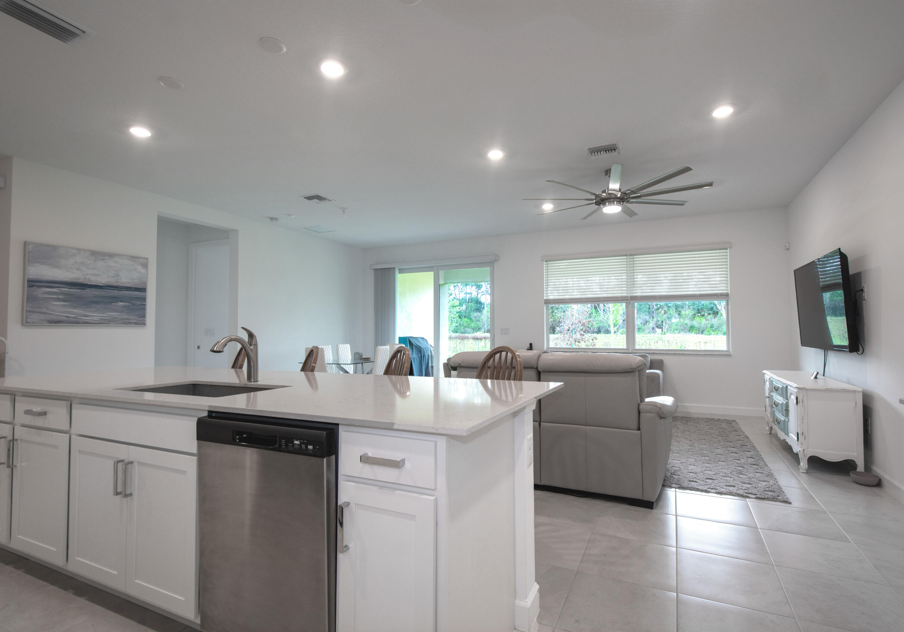 PALM VISTA EVERLANDS - Residential