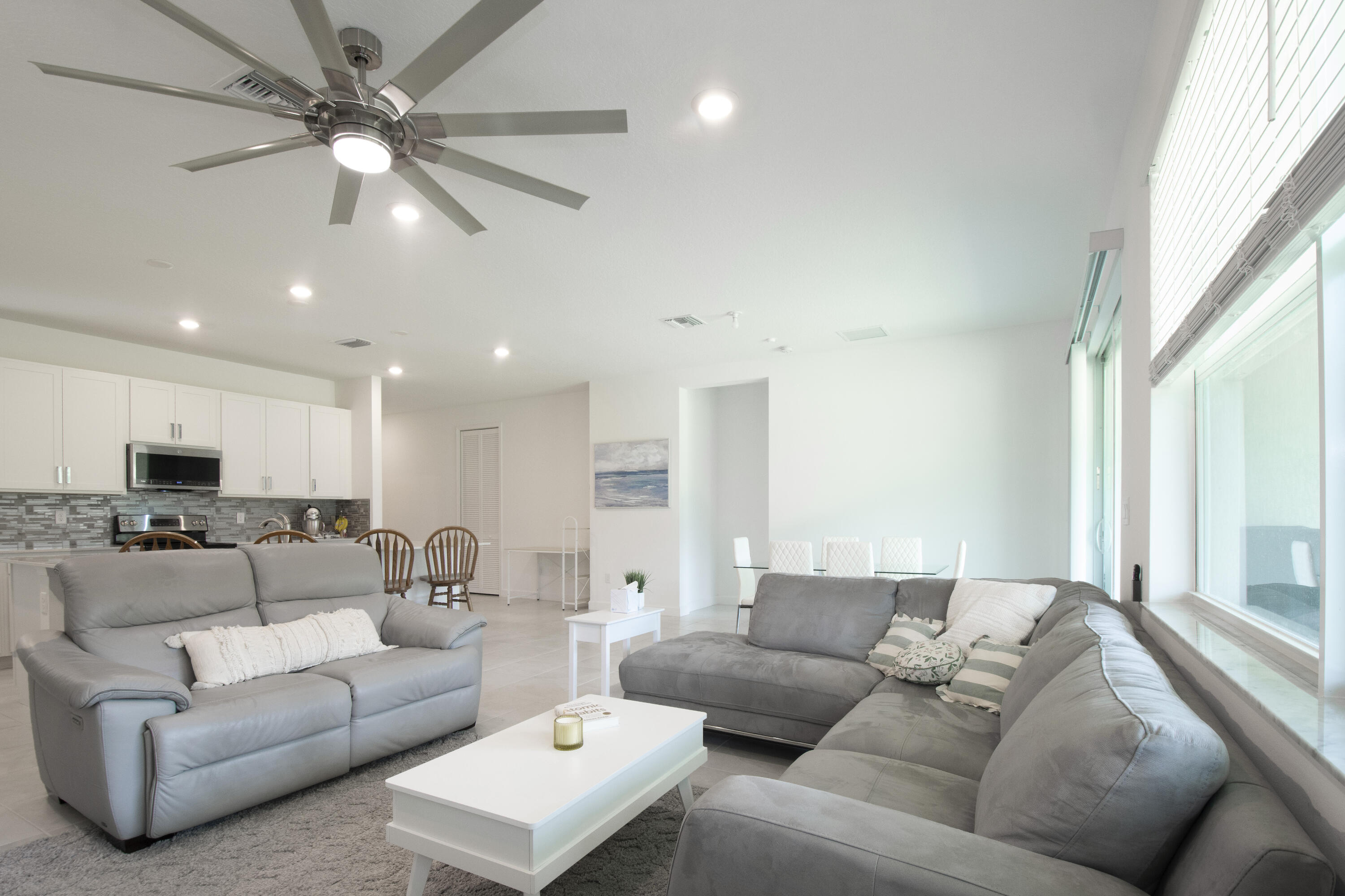 PALM VISTA EVERLANDS - Residential