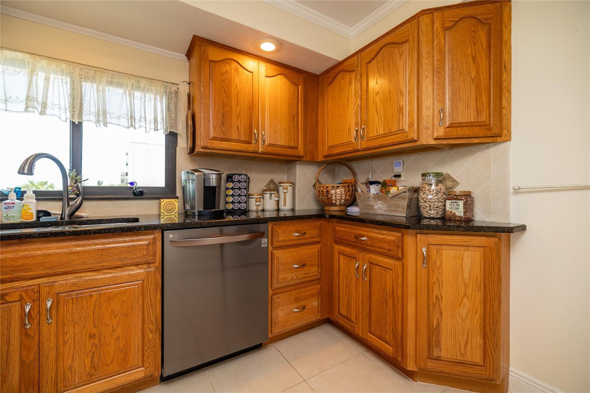 2100 TOWERS - Residential