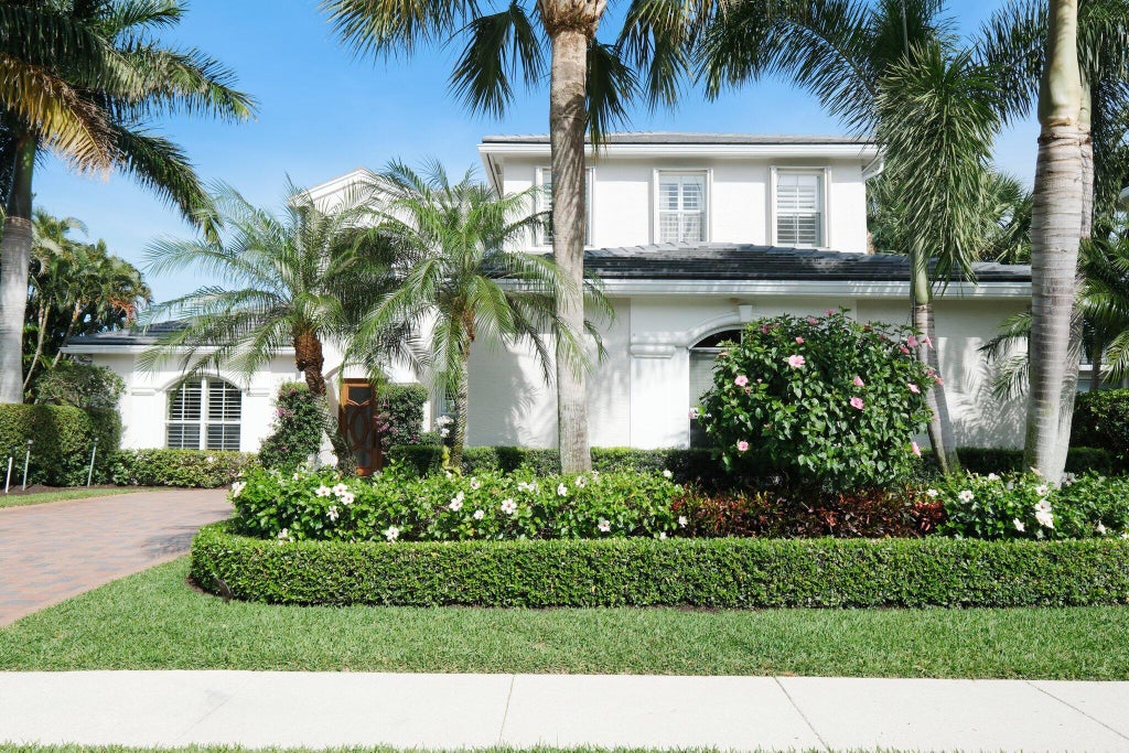 Photo of 192 Sedona Way, Palm Beach Gardens, FL 33418 (MLS # R11078743)
