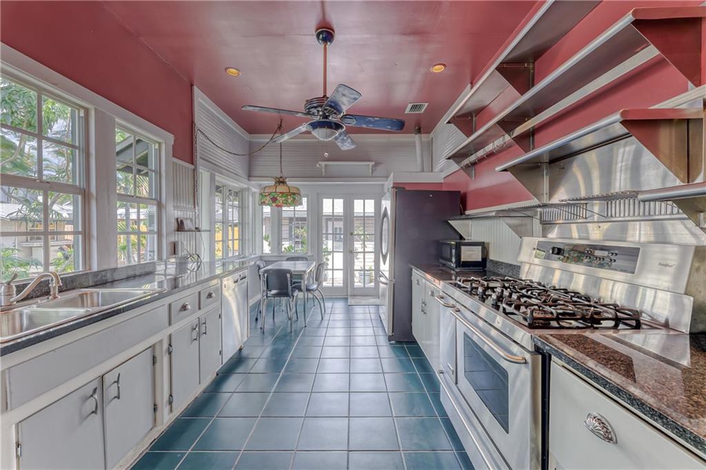 Bryan Sub Of Blk 21 Ft La - Residential