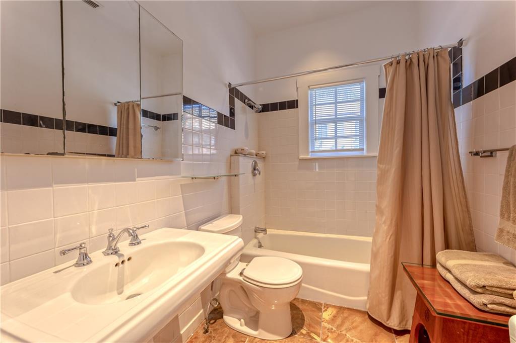 Bryan Sub Of Blk 21 Ft La - Residential