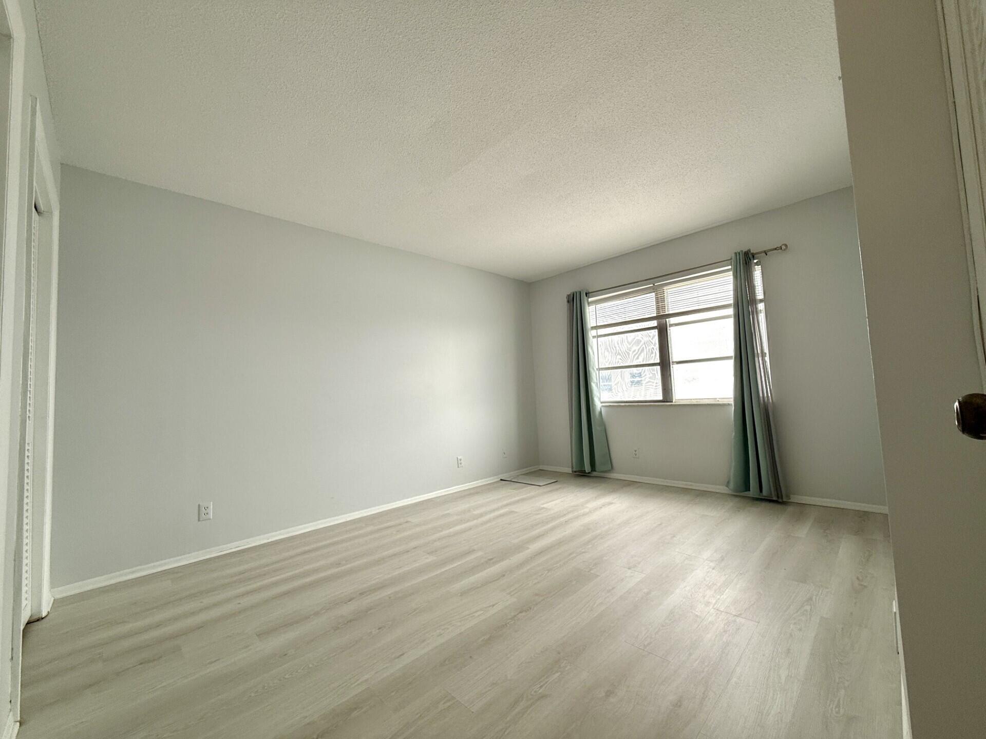 53 Stratford D