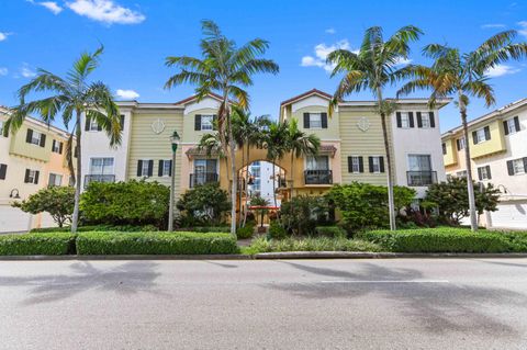Photo of 150 NE 6th Avenue #E, Delray Beach, FL 33483 (MLS # R11140921)