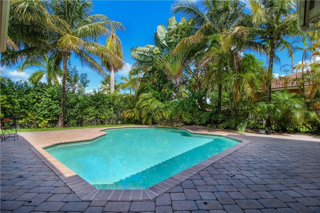Sunset Lakes One 164-34 B - Residential