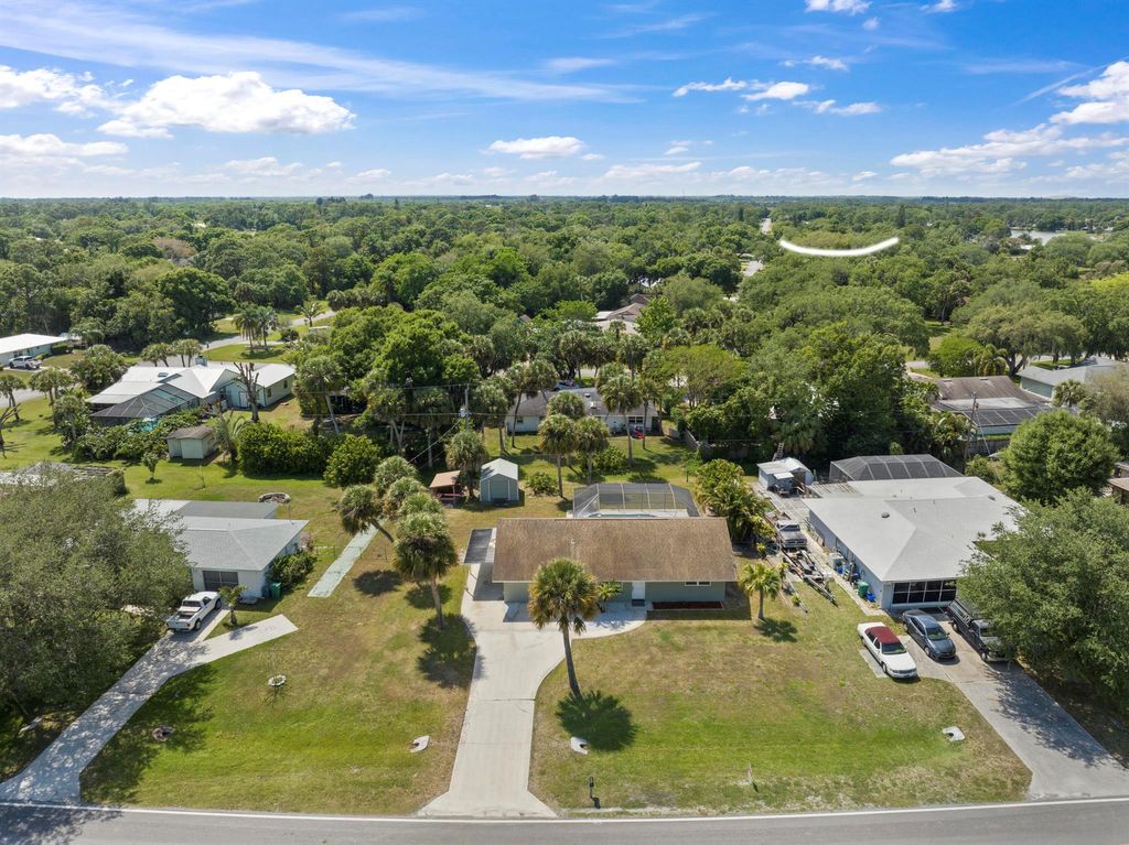 Photo of 6505 Fort Pierce Boulevard, Fort Pierce, FL 34951 (MLS # R10973422)