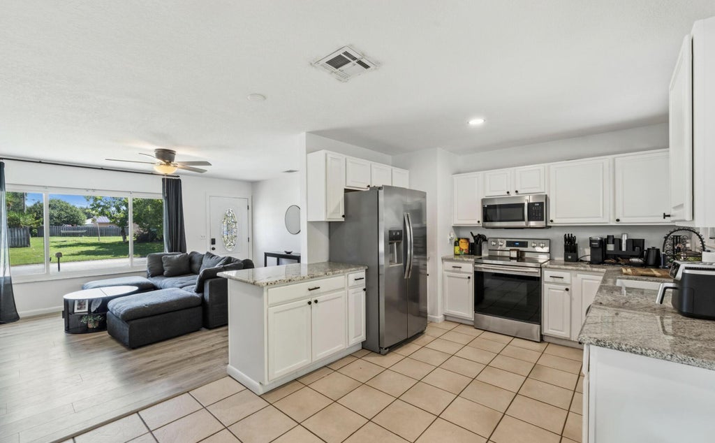 Photo of 745 21ST Street SW, Vero Beach, FL 32962 (MLS # B26078238)