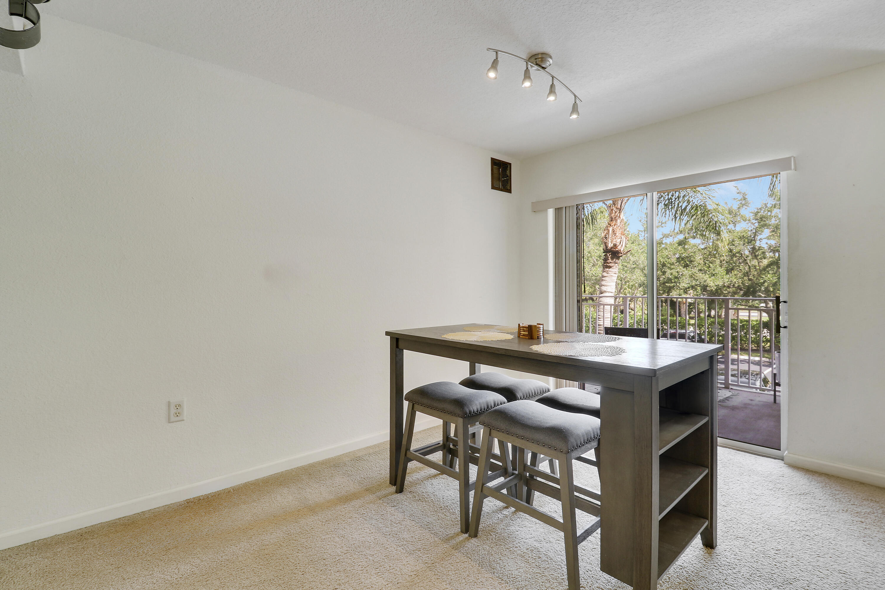 THE CLUB AT ST LUCIE WEST, A CONDOMINIUM - Residential