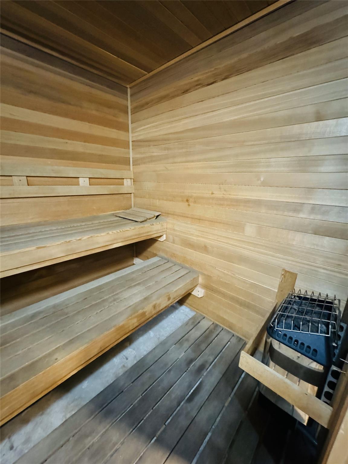 SOMERSET 1 - Residential