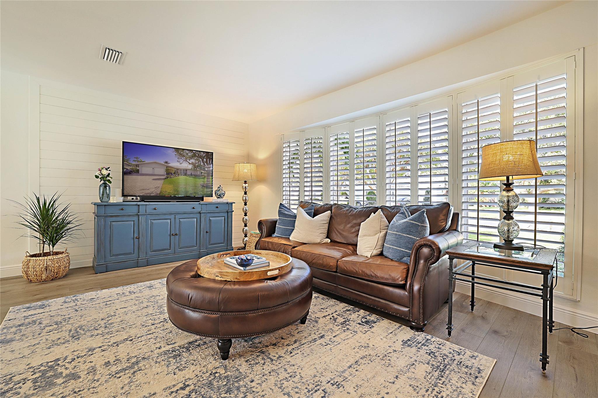 Venetian Isles 3rd Sec 47 - Residential