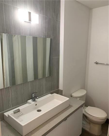 OAKLAND OCEAN MILE - Residential Lease