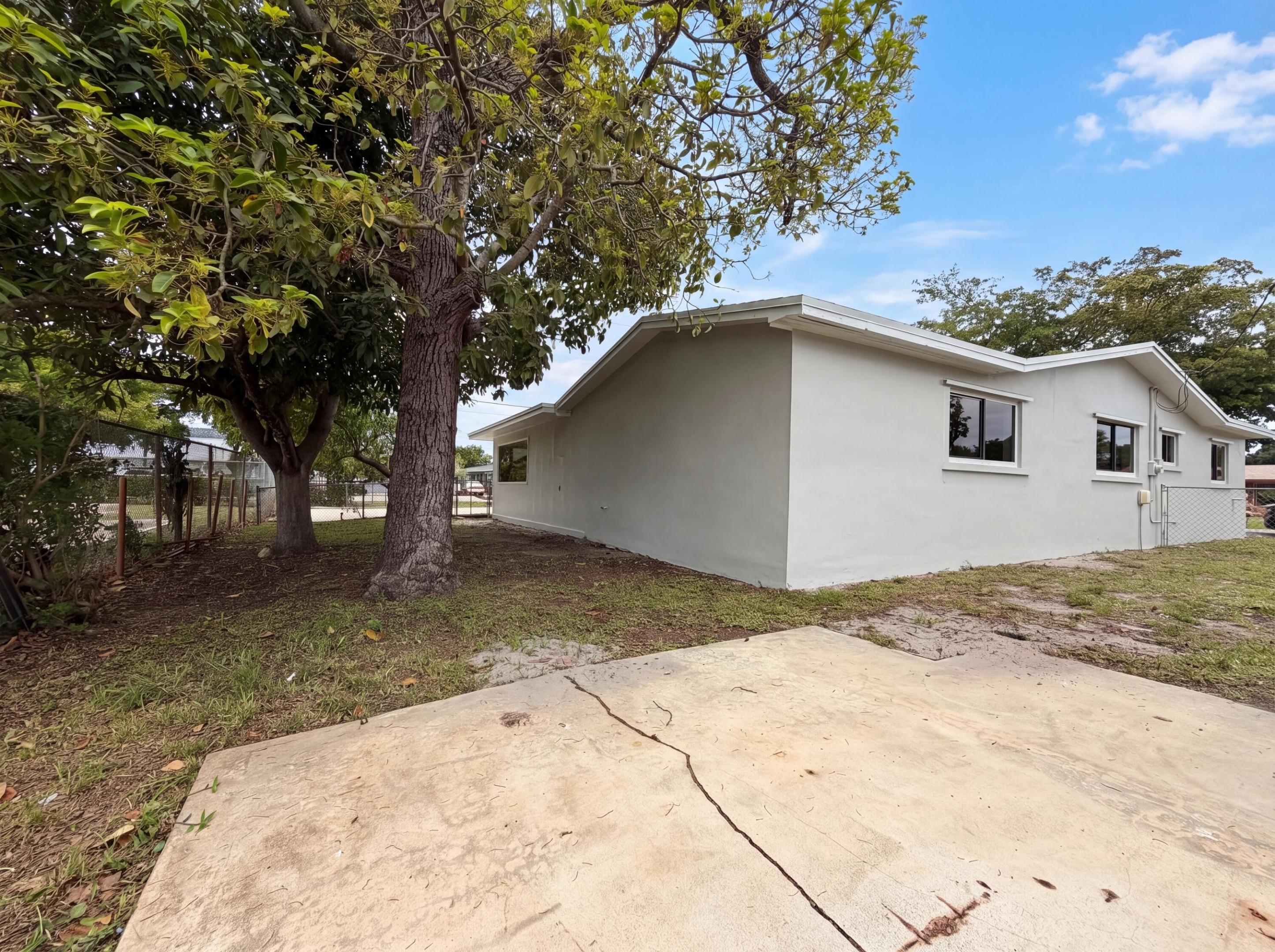 BOULEVARD HEIGHTS SEC 11 59-48 B - Residential