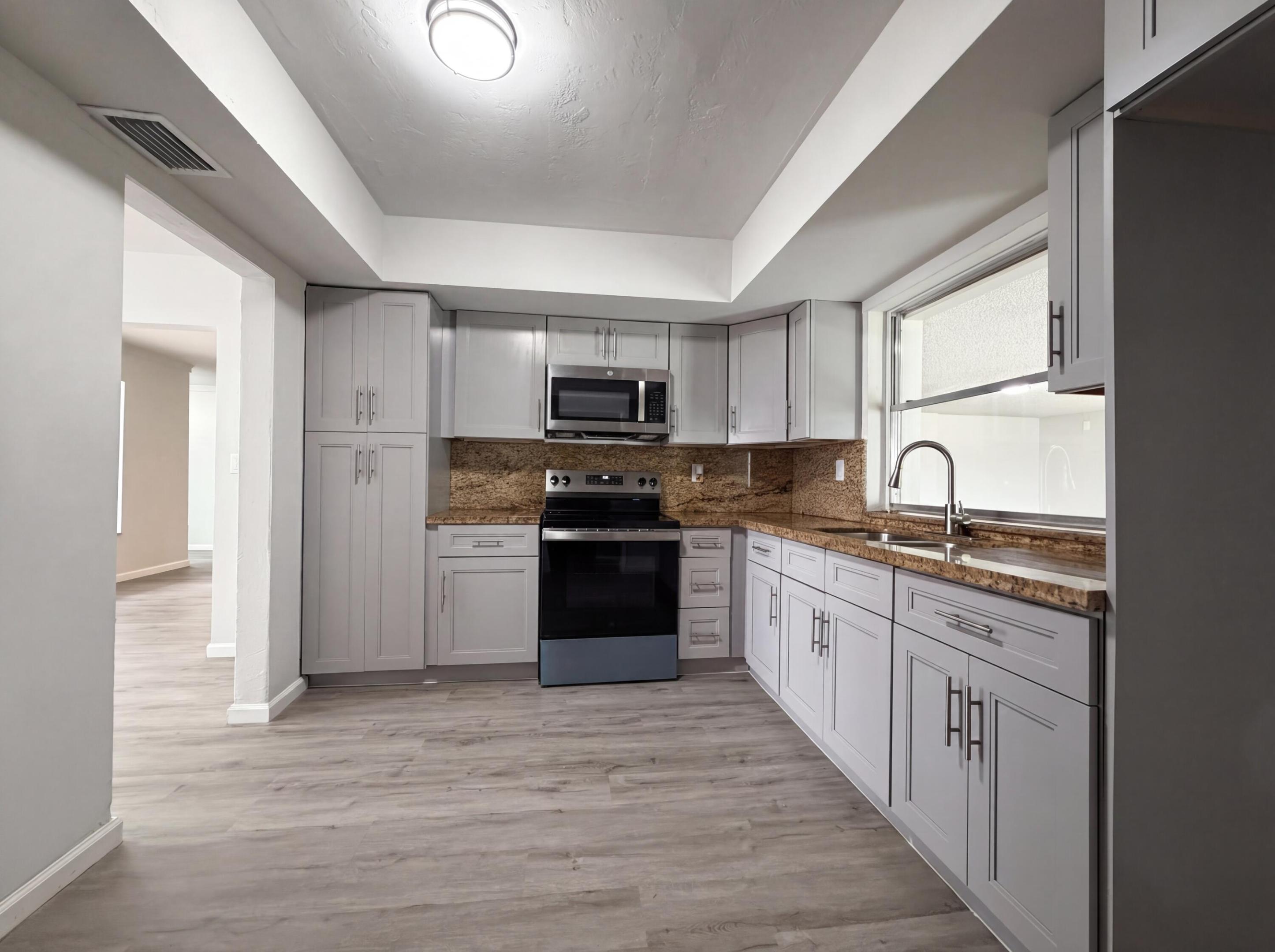 BOULEVARD HEIGHTS SEC 11 59-48 B - Residential