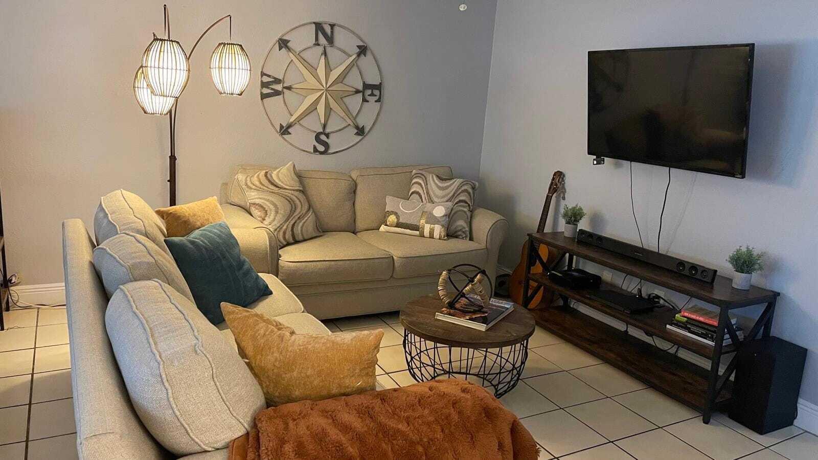 RIVERSIDE - Residential Lease