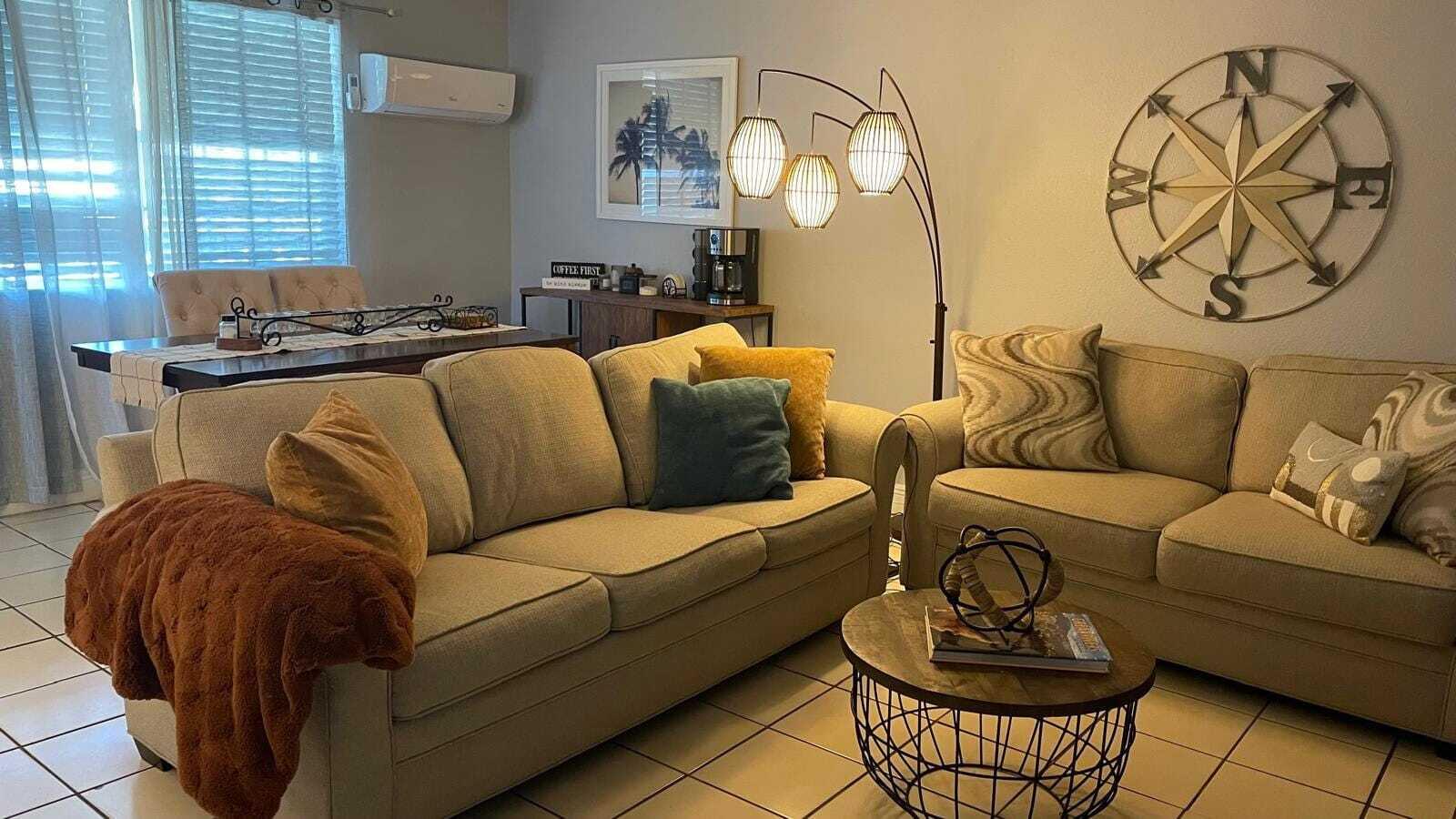 RIVERSIDE - Residential Lease