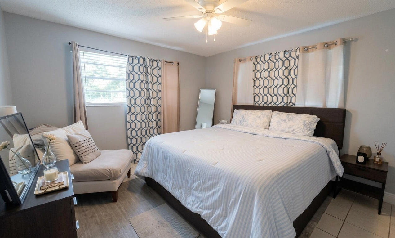 RIVERSIDE - Residential Lease