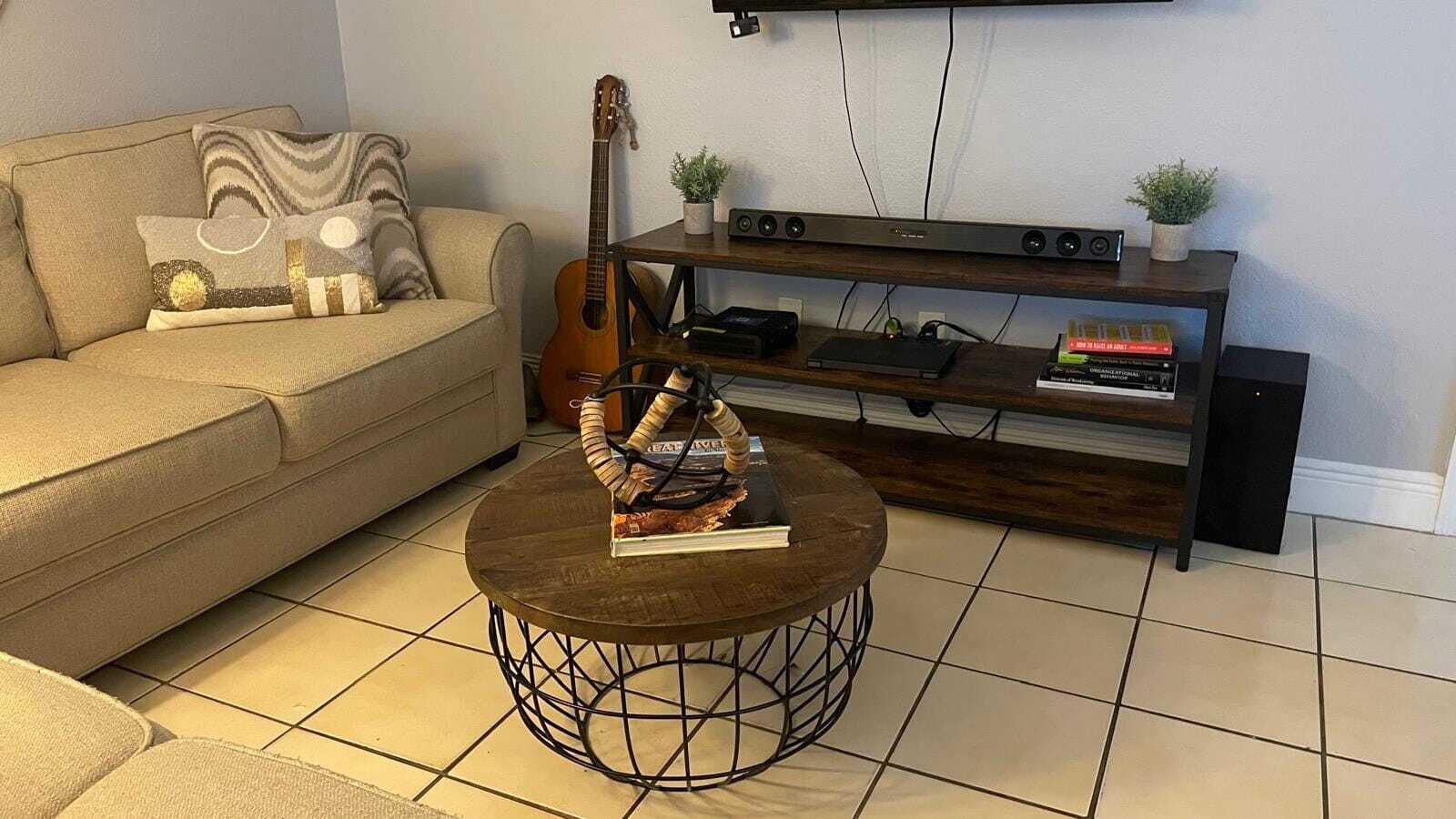 RIVERSIDE - Residential Lease