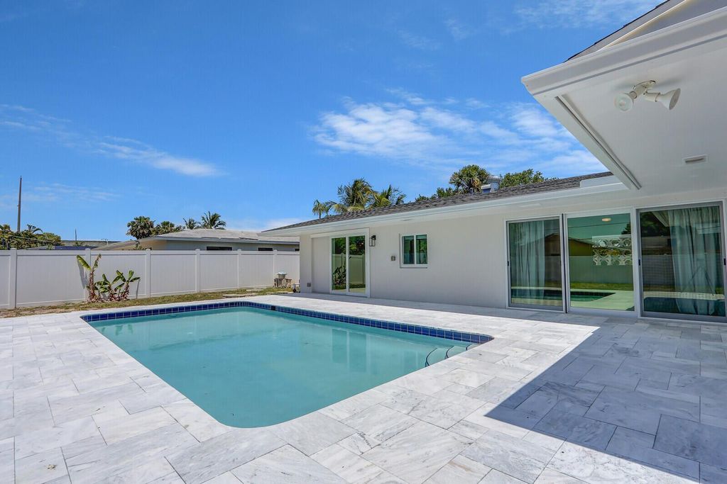 Photo of 3898 Holly Drive, Palm Beach Gardens, FL 33410 (MLS # R11093035)