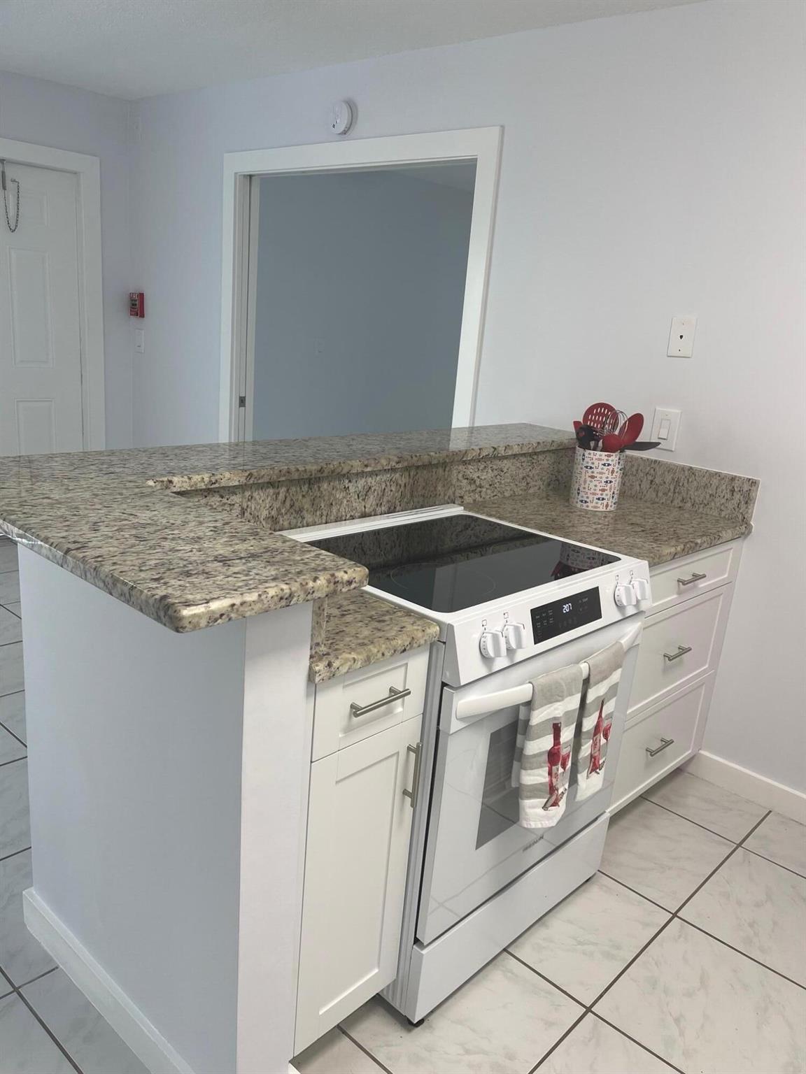 639 Executive Center Drive O-107