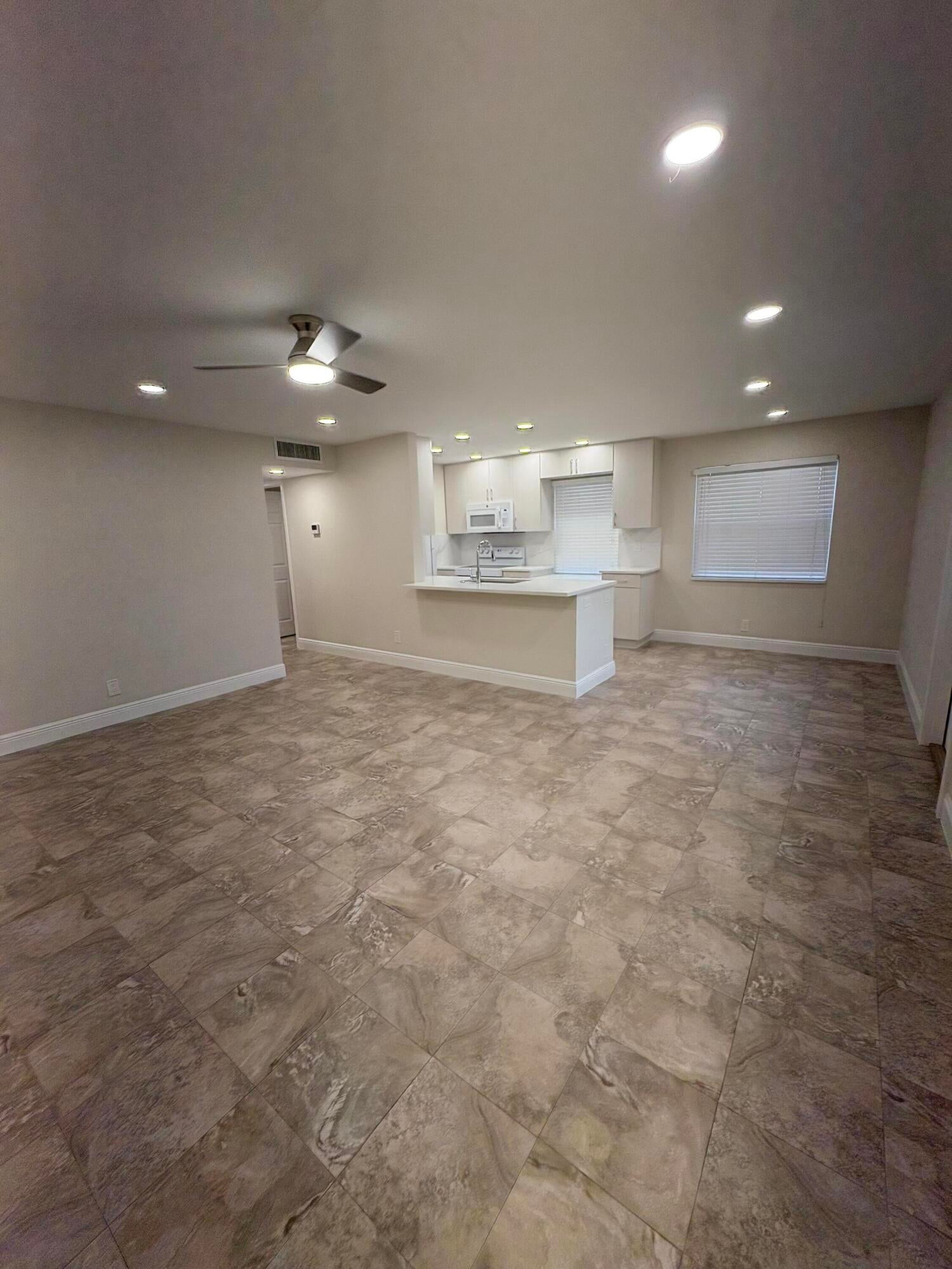 883 Normandy Lane 883