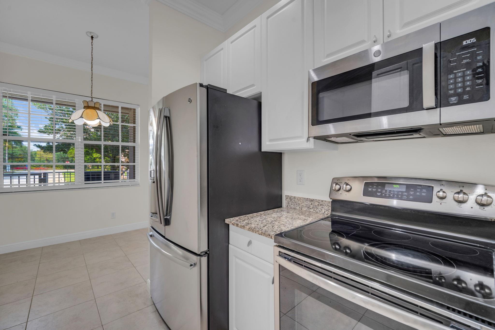 Rolling Hills Golf & Tenn - Residential Lease