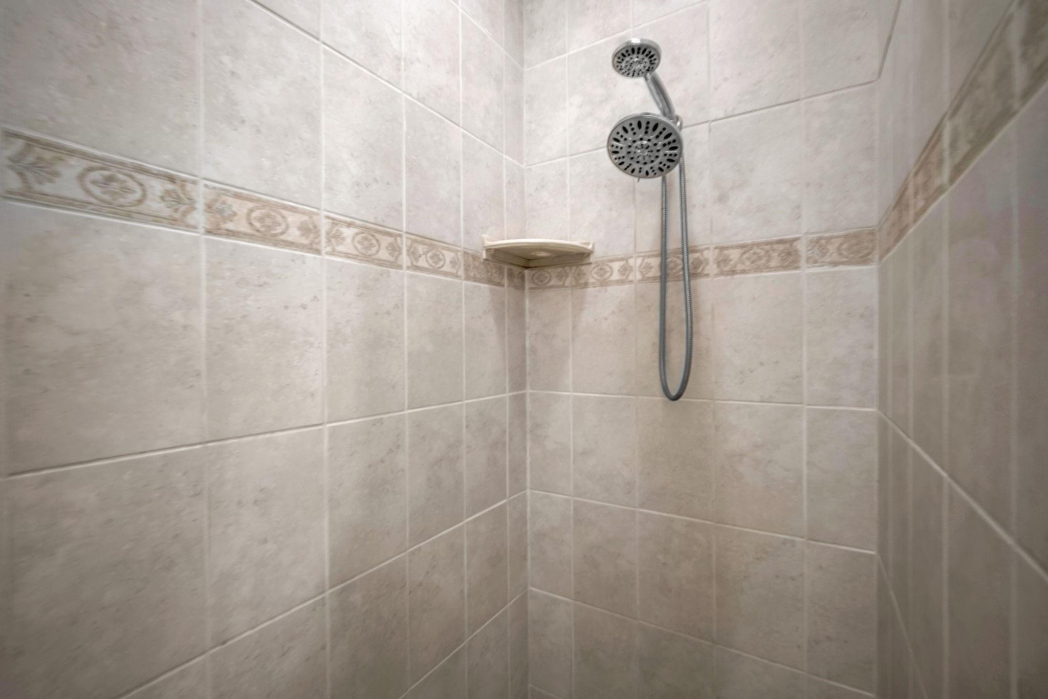 Rolling Hills Golf & Tenn - Residential Lease