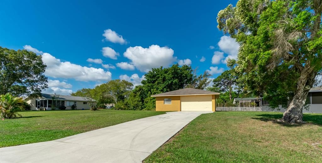 Photo of 1782 SE Elkhart Terrace Ter, Port St Lucie, FL 34952 (MLS # R10699943)