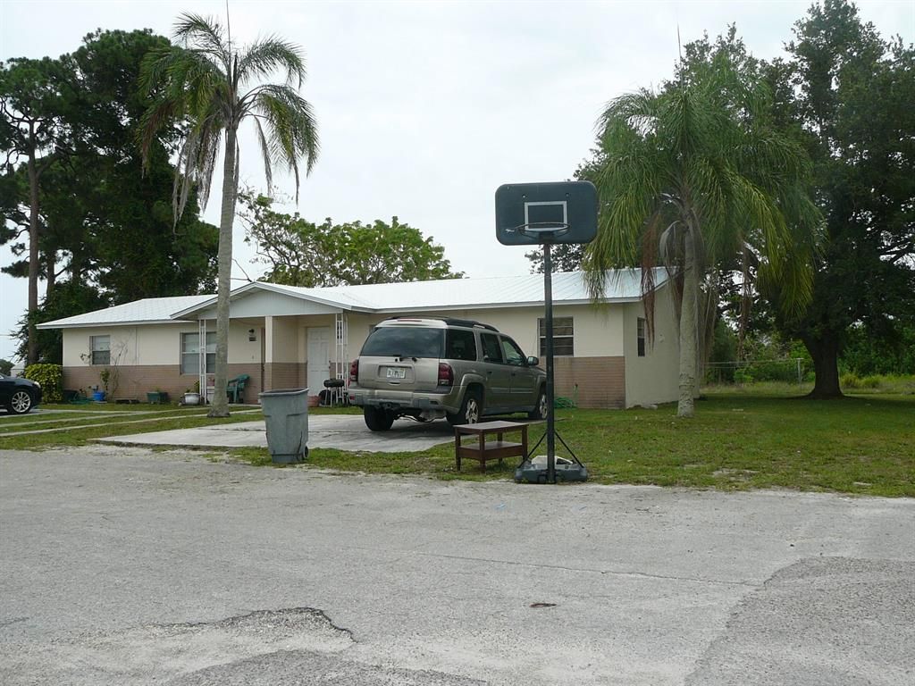 Photo of 2100 Bryant Road, Fort Pierce, FL 34946 (MLS # R10724574)