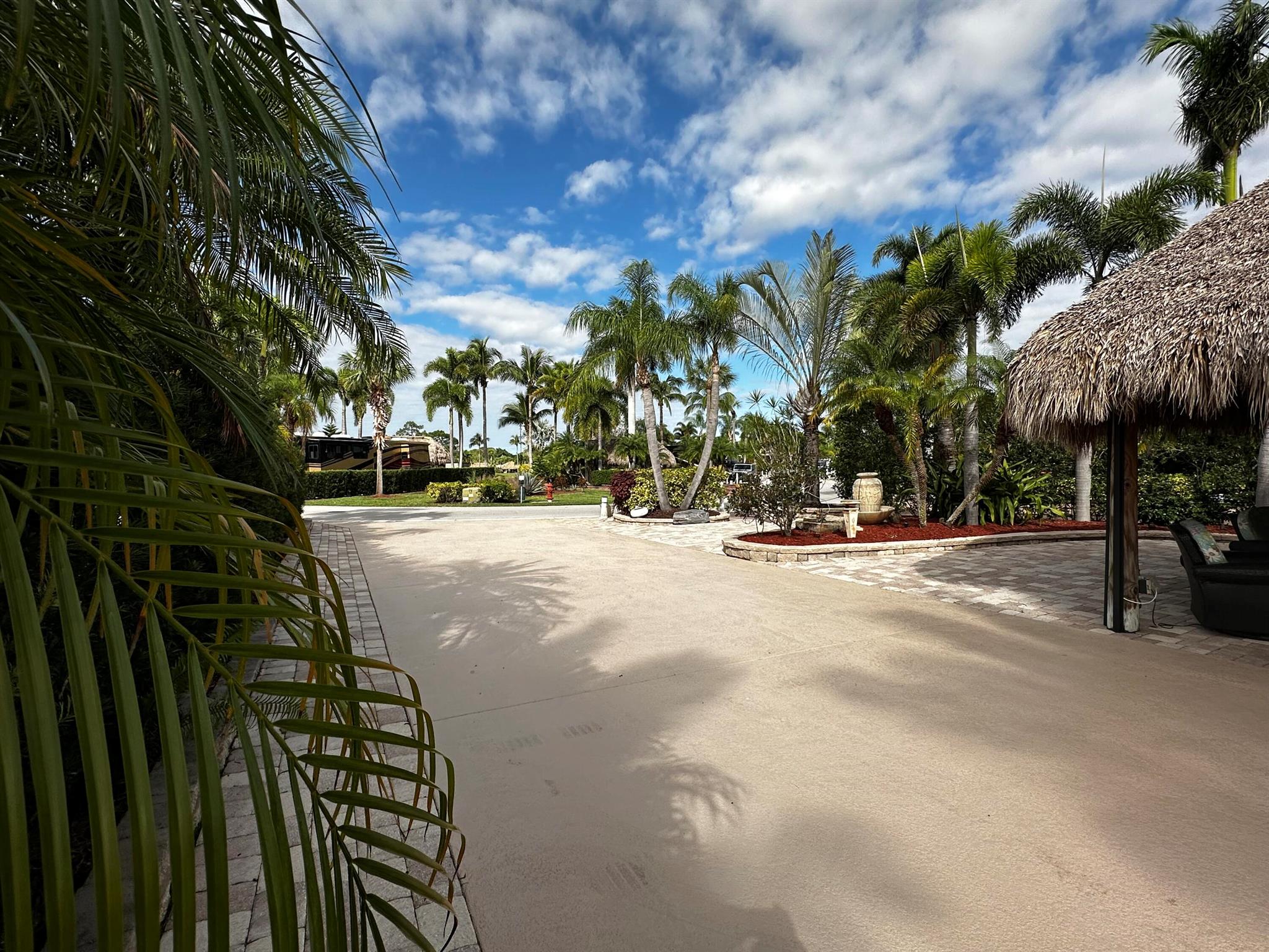OUTDOOR RESORTS AT ST LUC - Land