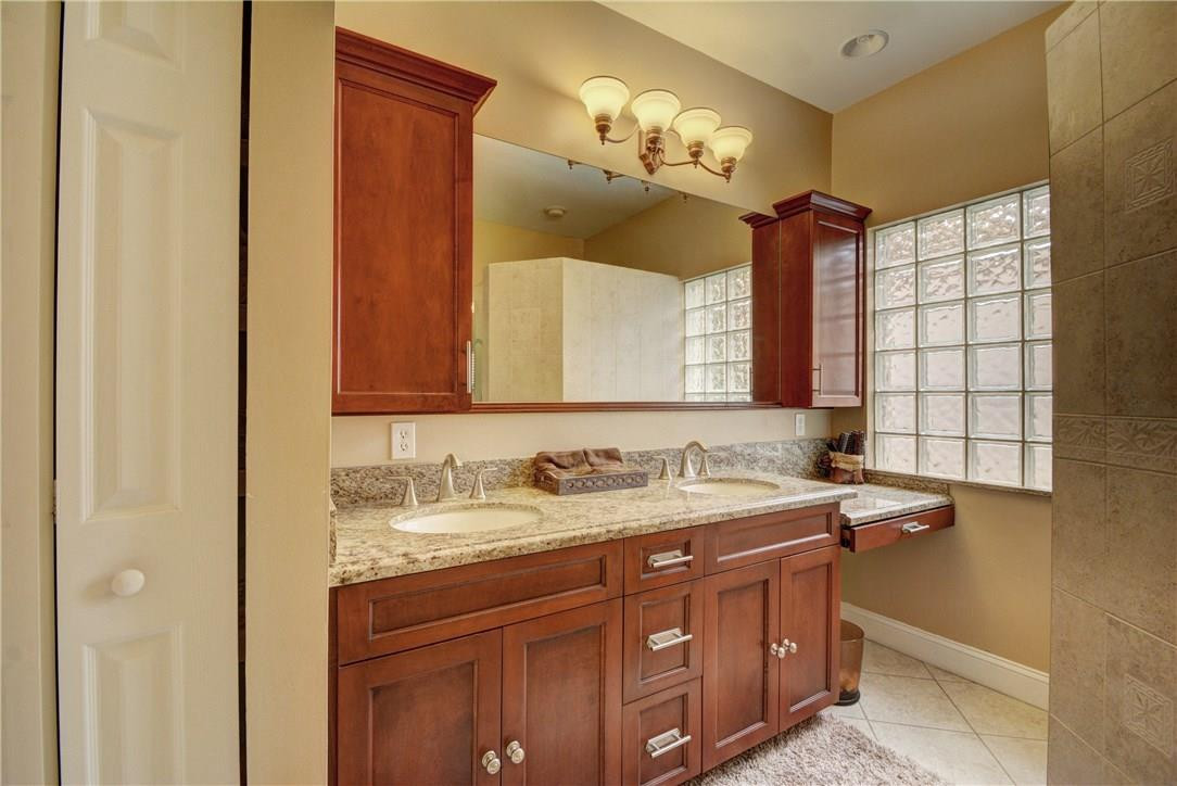 Regency Lakes At Coconut - Residential