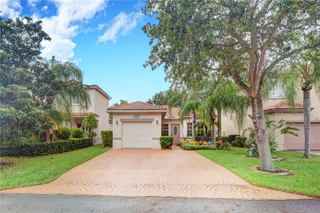 Regency Lakes At Coconut - Residential