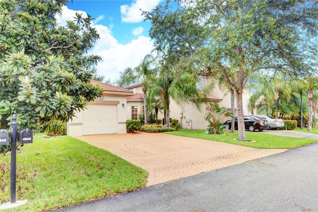 Regency Lakes At Coconut - Residential