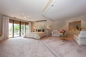 POINT MANALAPAN - Residential